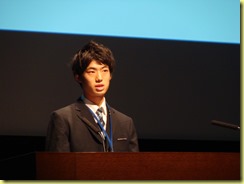 大阪市立大阪ビジネスフロンティア高等学校３年生の金子 和樹さん 
