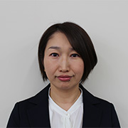 Lecturer:Emi Imada
