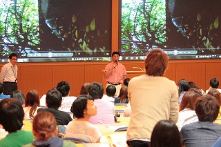 現役麻薬取締官による講演会