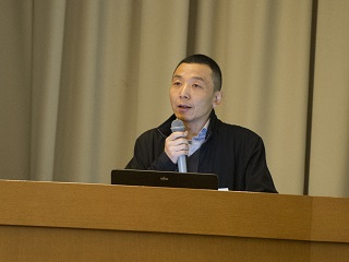 浙江大学副図書館長　黄晨氏