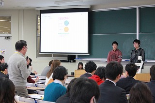 法学部政治学系ゼミ研究報告会