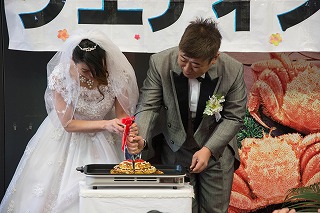 関目商店街での結婚式をプロデュース