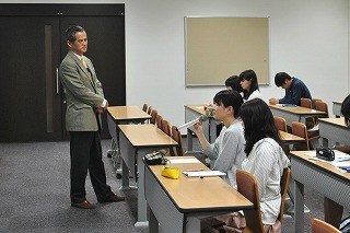 春川正明客員教授講演会