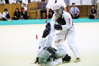 高丸裕里さん