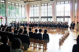 初等部卒業式・幼稚園卒園式