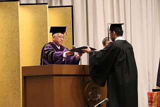 卒業式および学位記授与式