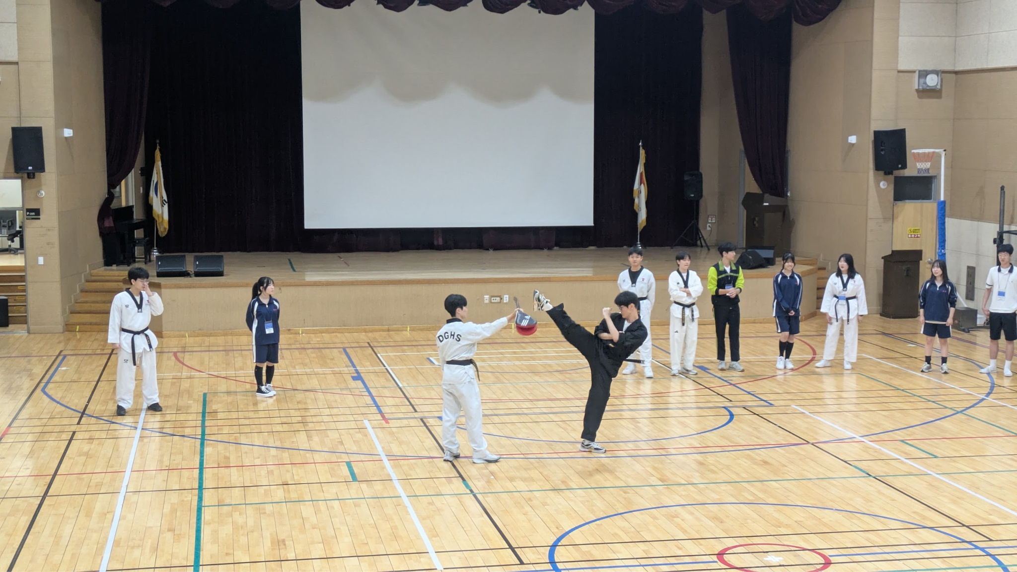 20261012_S12kouryuu06.png