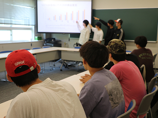 発表の様子2