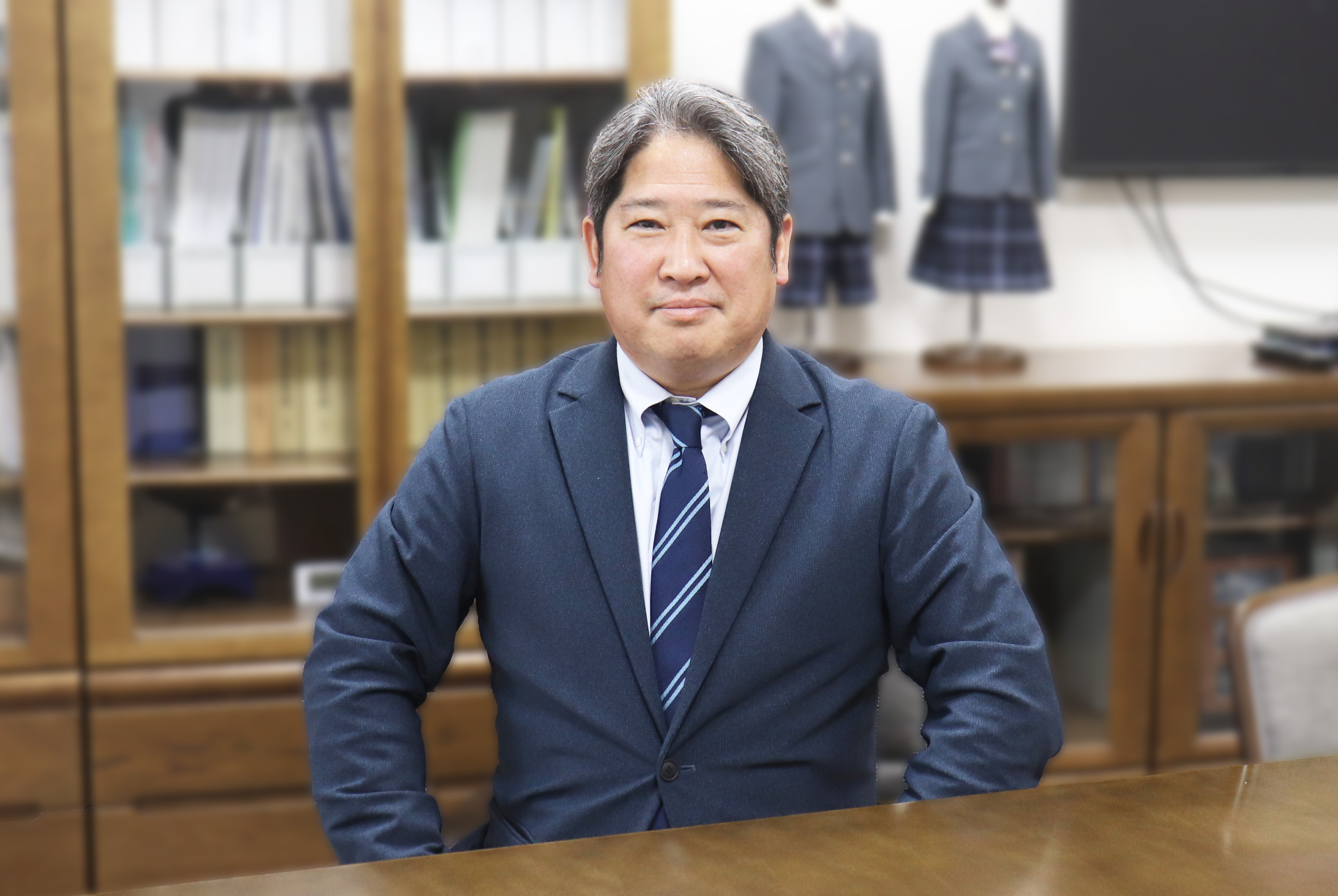 関西大学初等部校長 長戸 基