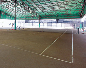 摂津第2グラウンド 硬式テニスコート（インドア2面・アウトドア1面）
