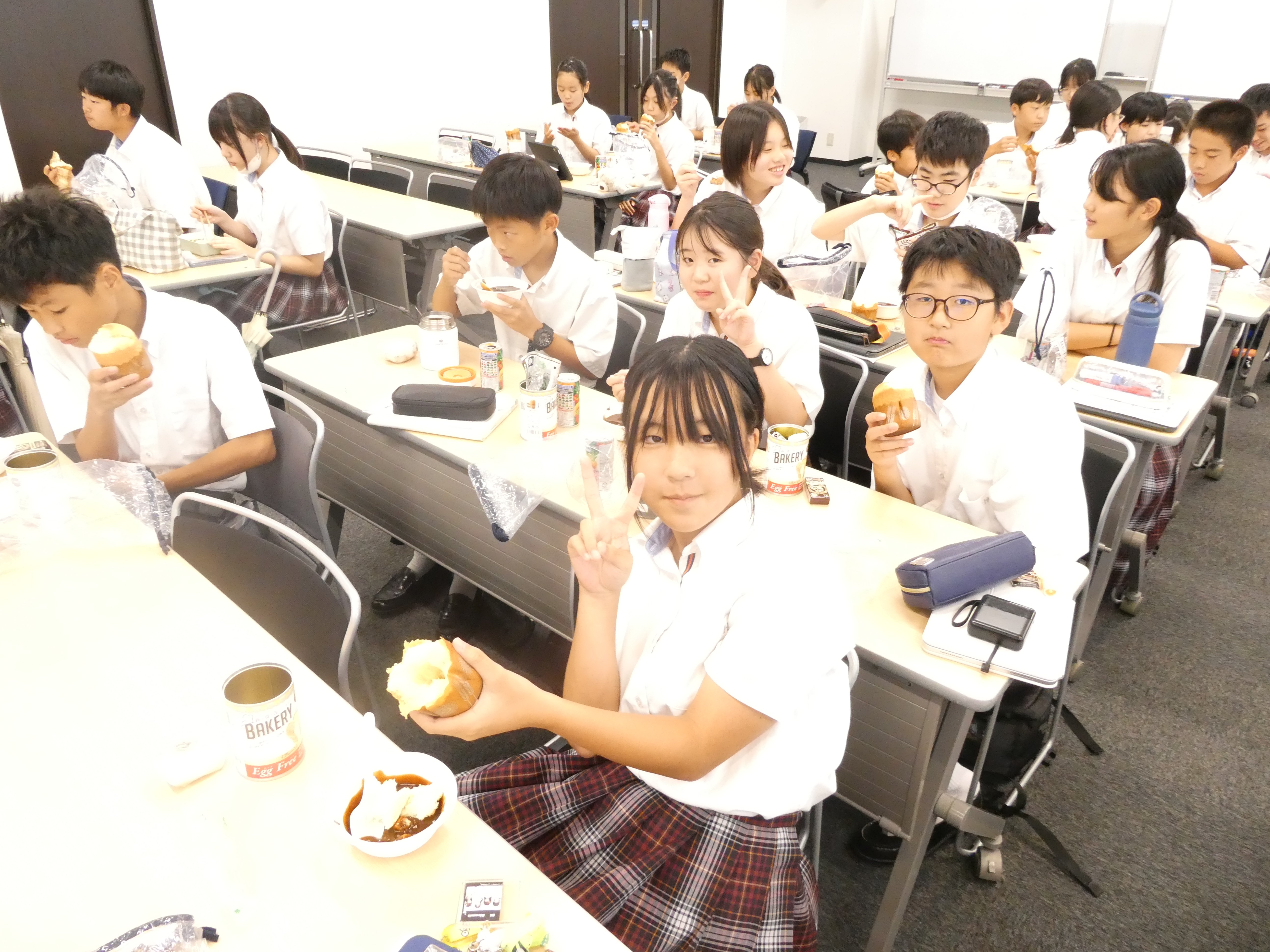３_昼食（非常食）.JPG