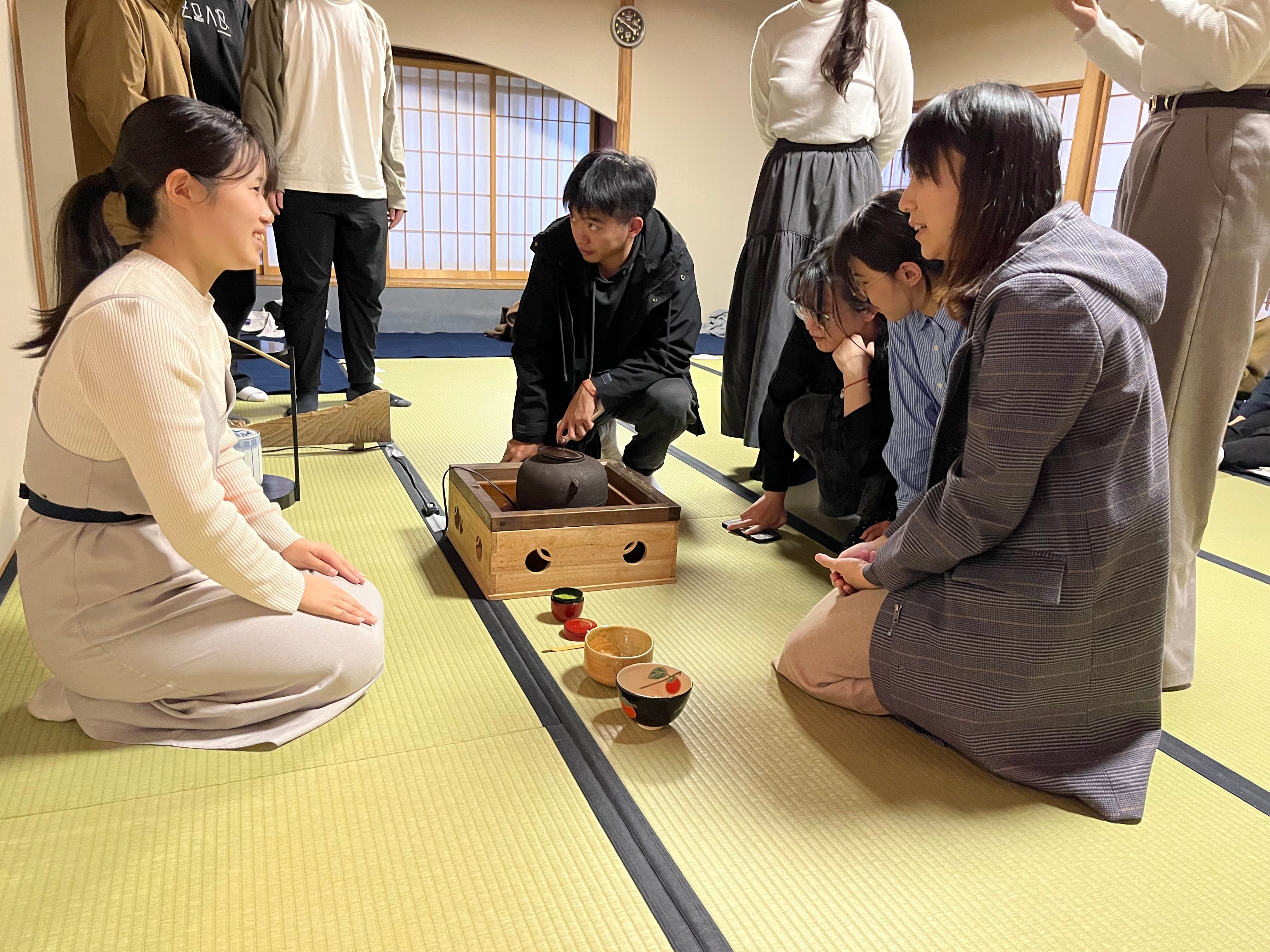 2025秋日本事情_茶道体験 (3).jpg