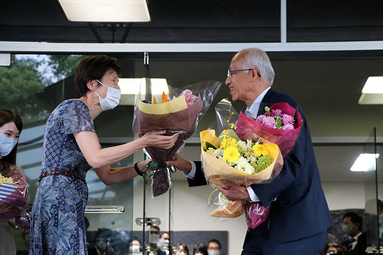 池内啓三理事長と芝井敬司学長が退任