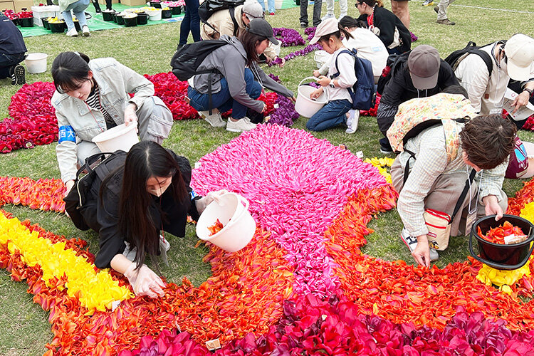 「Osaka Flower Carpet 2024」に本学学生が参加