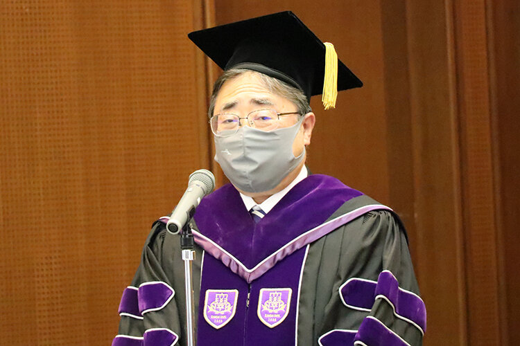 関西大学名誉教授称号授与式