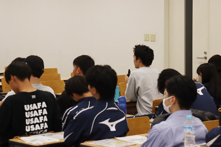 啓発講演会「吹田警察署長に学ぶ！大学生活に潜むトラブルの最前線！」を開催