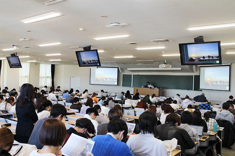 玉岡かおる氏講演会