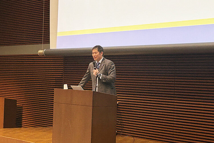 岩田稔氏