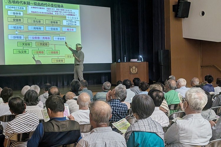 飛鳥史学文学講座を開催