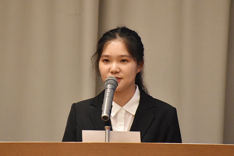 交換受入留学生らの修了式・歓迎会を開催