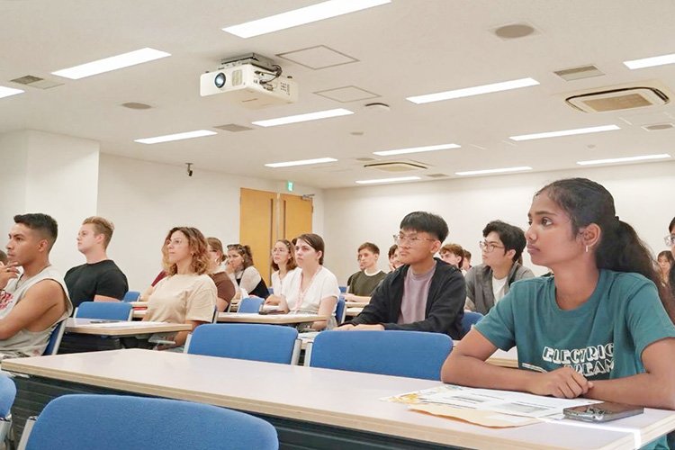 交換受入留学生が来日