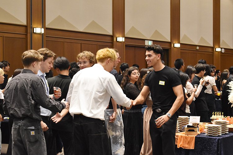 交換受入留学生が来日