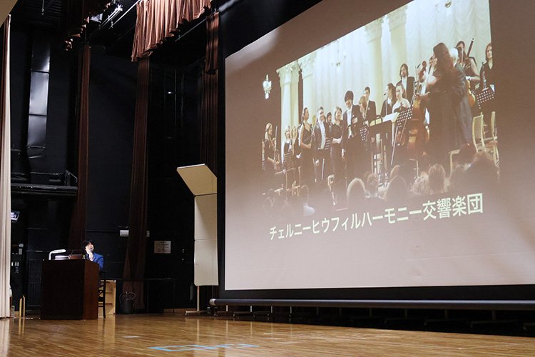 髙谷光信氏による客員教授講演会を開催