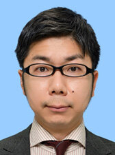 西川　英佑