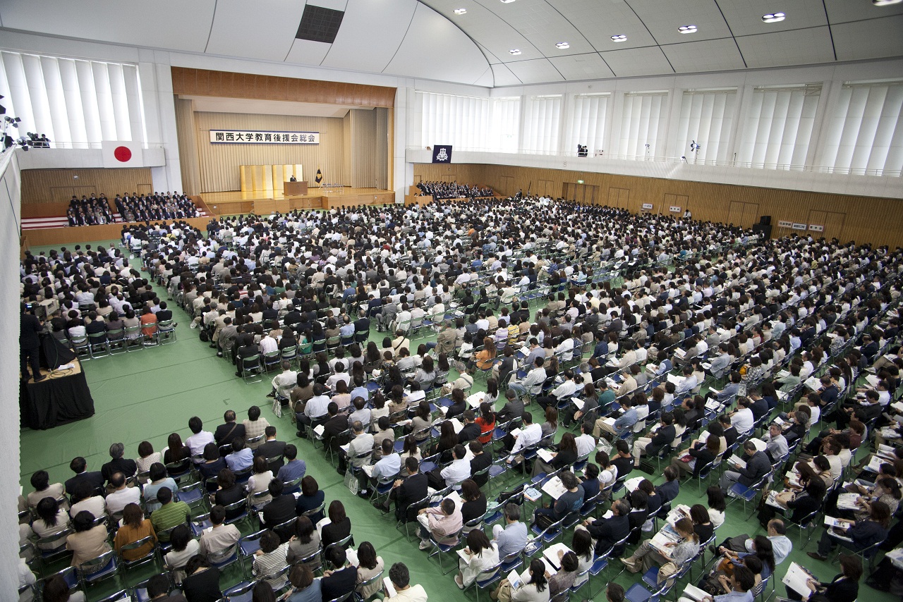 ①総会会場１（中央体育館２階）.jpg