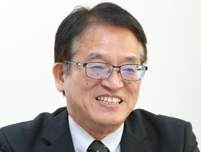 人間健康学部　山縣 文治 教授