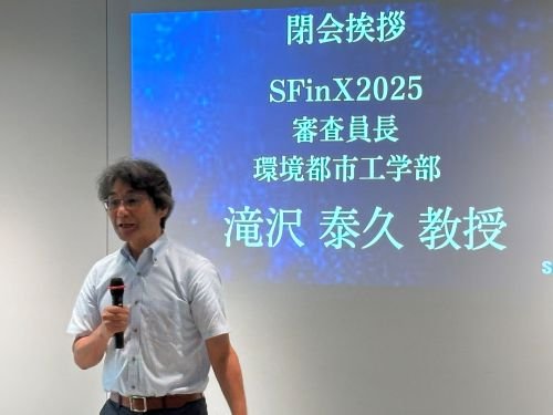 審査委員長滝沢先生@交流会.jpg