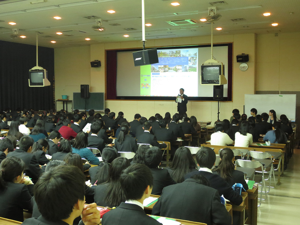 大阪府立山田高等学校において 本学でのsdgsの取り組みについて講演を行いました 関西大学 Sdgs