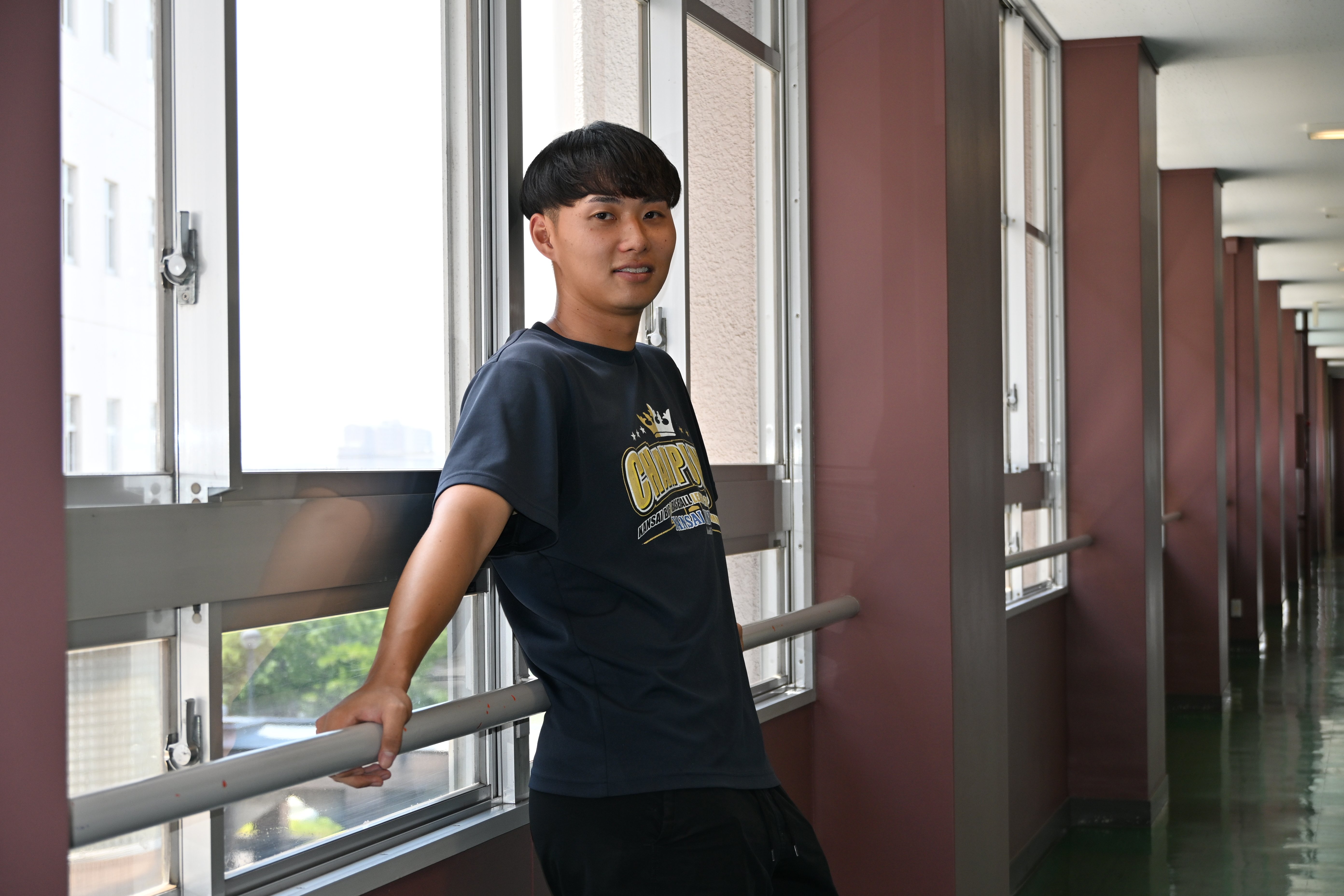 2601005_kt_think07.jpg